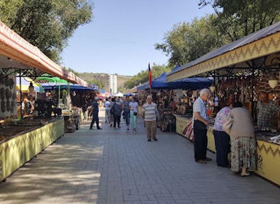 armenia/arevik-national-park/shop/vernissage