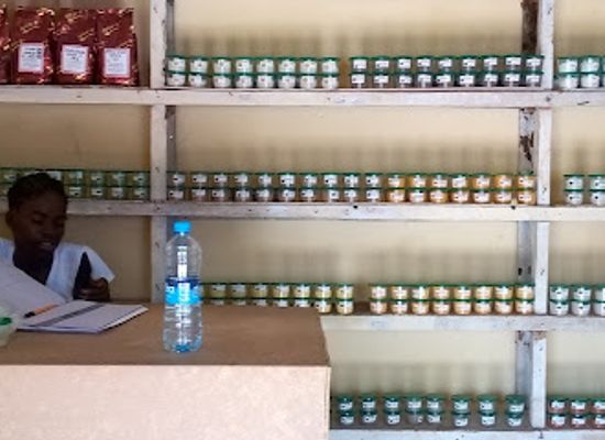 zambia/chirundu-valley/shop/rev-spicy-shop