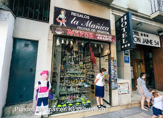 spain/zaragoza/casco-historico/shop/la-manica