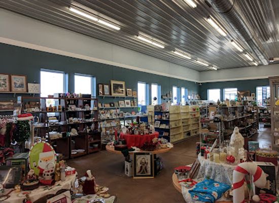 north-dakota/fargo/shop/the-arc-attic-treasures