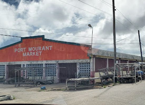 guyana/kanuku-mountains/shop/port-mourant-market