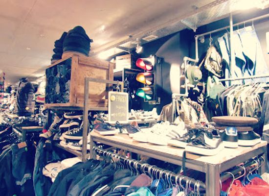 germany/munich/maxvorstadt/shop/pick-n-weight-kilo-store