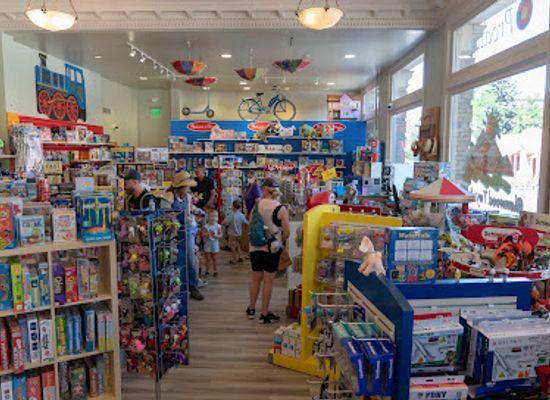 colorado/glenwood-springs/shop/glenwood-toys-and-gifts