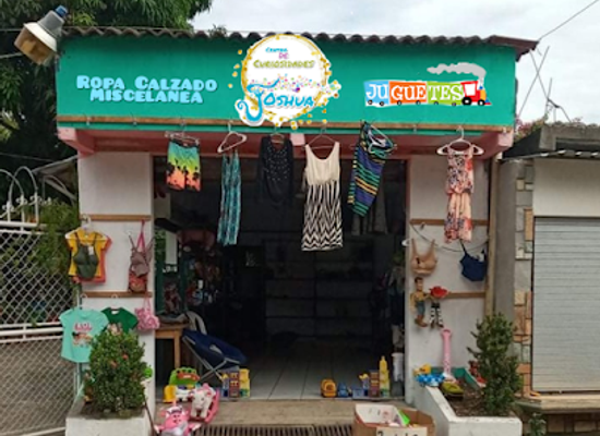 guatemala/caribbean-coast/shop/centro-de-curiosidades-joshua