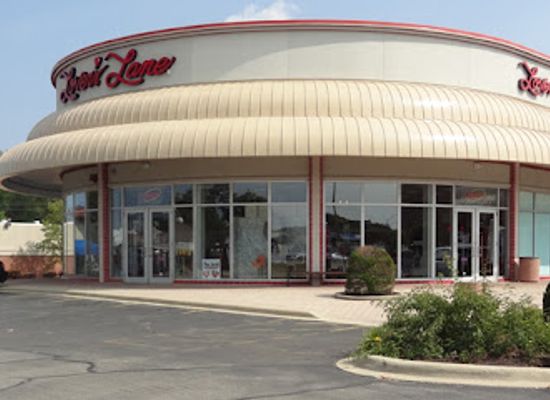 illinois/arlington-heights/shop/lover-s-lane-arlington-heights