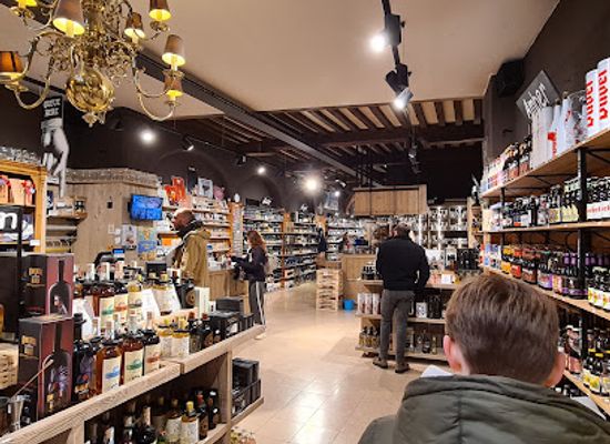 belgium/flanders/shop/2be-shop-the-beerwall-2be-bar