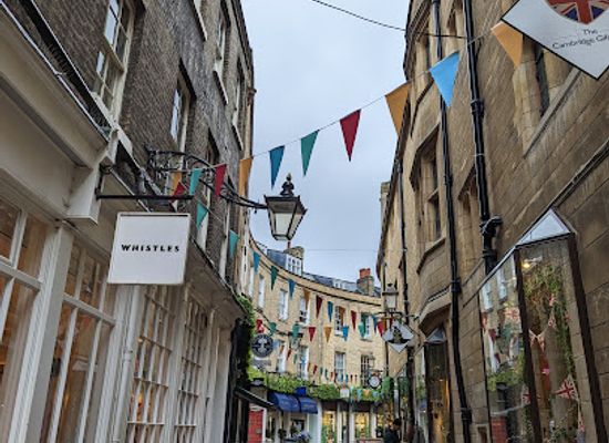 united-kingdom/cambridgeshire/shop/the-cambridge-gift-shop
