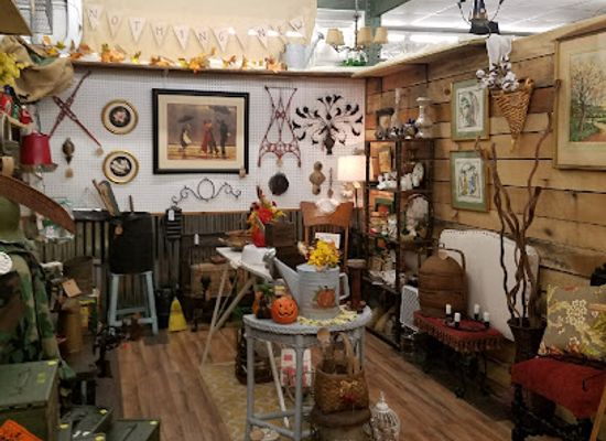 alabama/lake-tuscaloosa/shop/alabama-antique-market