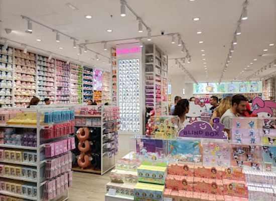 italy/campania/shop/miniso