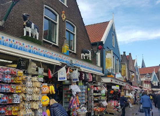 netherlands/volendam/shop/what-woman-want