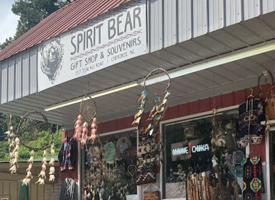 north-carolina/great-smoky-mountains/shop/spirit-bear-gift-shop-souvenirs