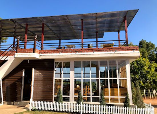 myanmar-burma/kalaw/shop/kalaw-cafeyard