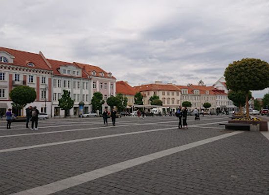lithuania/vilnius/old-town/shop/vintage-boutique