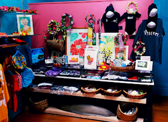 cook-islands/ngatangiia/shop/ming-blu-gallery