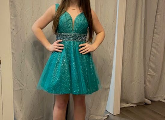 missouri/poplar-bluff/shop/the-prom-closet