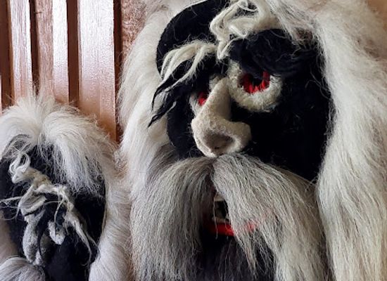 romania/rodnei-mountains/shop/vasile-susca-atelier-de-masti-traditionale