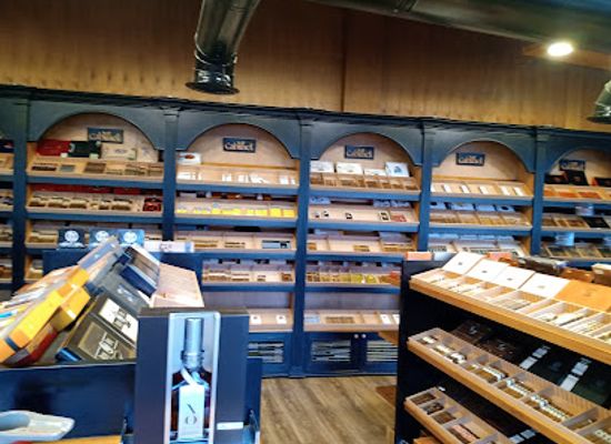 dominican-republic/las-terrenas/shop/cabinet-tabaco-boutique-las-terrenas