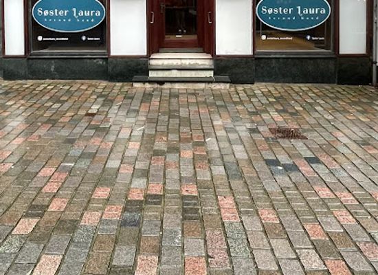 denmark/viborg/shop/soster-laura