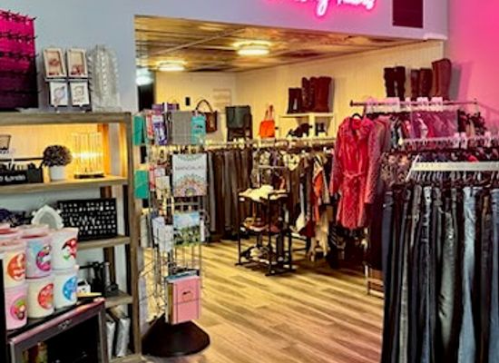 montana/kalispell/shop/kali-s-kloset