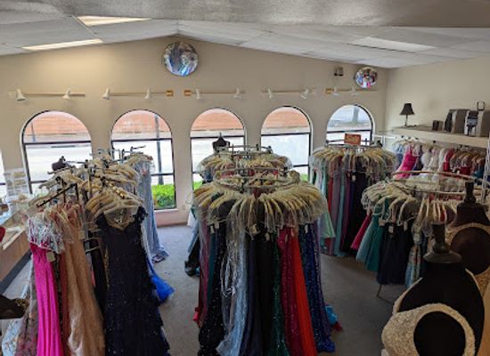texas/beaumont/shop/genie-s-bridal-formal-boutique