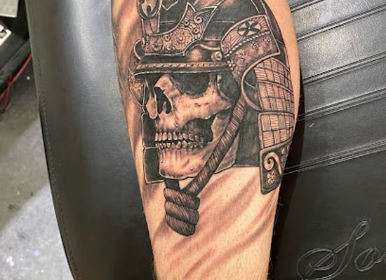 curacao/mambo-beach/shop/byron-s-tattoo