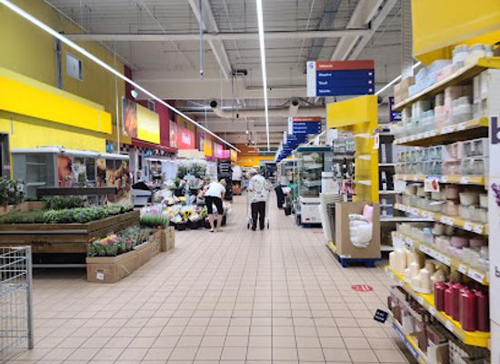 hungary/salgotarjan/shop/tesco
