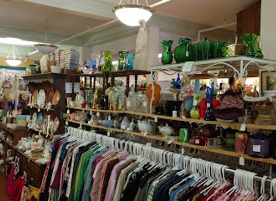 michigan/the-thumb/shop/everything-classic-antiques