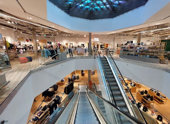 luxembourg/luxembourg-city/shop/galeries-lafayette-luxembourg
