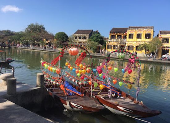 vietnam/hoi-an/cam-thanh-village/shop/thanh-ha-pottery-village-hoi-an