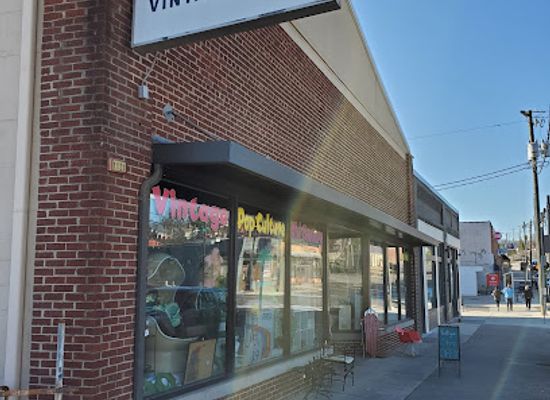 tennessee/knoxville/old-city/shop/retrospect-vintage-store