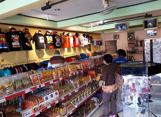 indonesia/maluku/shop/the-ambon-manise-shop-pangkalan-taxi