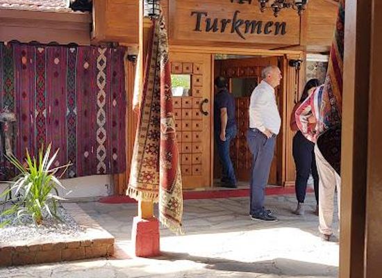 turkiye/ionia/shop/turkmen-carpet