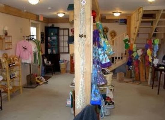 vermont/lamoille-county/shop/fox-hollow-country-store
