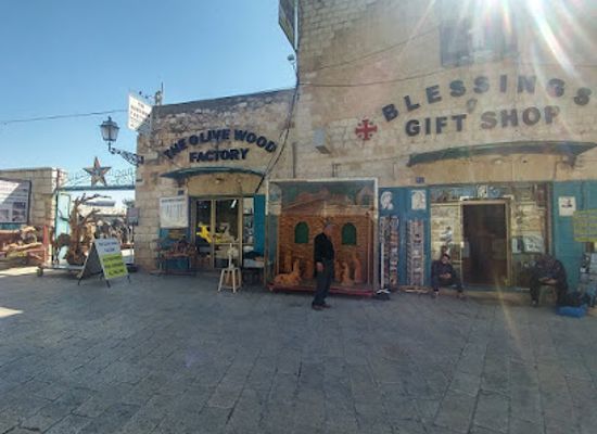 israel/bethlehem/shop/bethlehem-olive-wood-factory-wholesaler