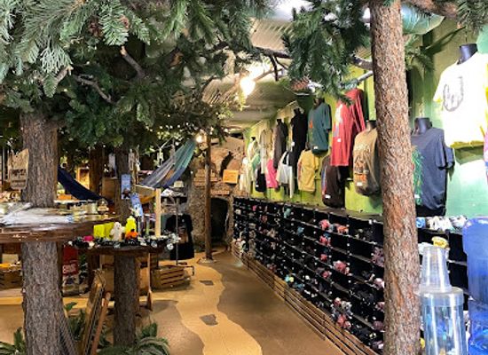 colorado/elk-mountains/shop/sasquatch-outpost