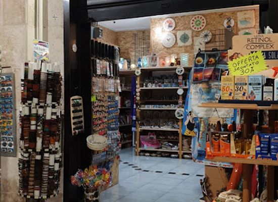 italy/salento/shop/crisanna-libri-souvenir-pietra-leccese