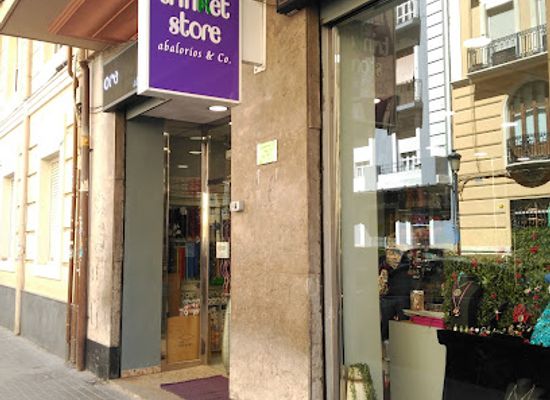 spain/valencia/ruzafa/shop/trinket-store
