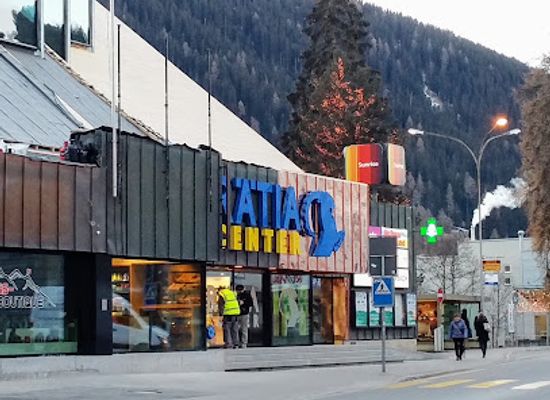 switzerland/davos/shop/schneider-s-ratia