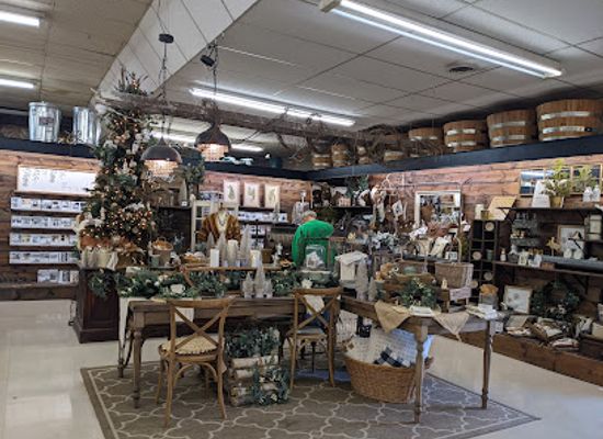 indiana/the-tipton-till-plain/shop/horton-s-home-garden