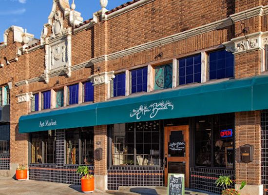 louisiana/shreveport/downtown-riverfront/shop/the-agora-borealis