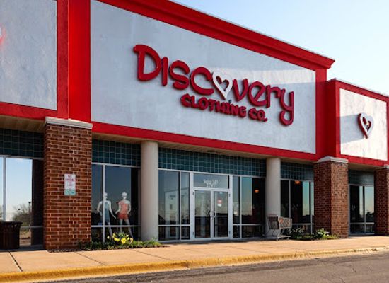 illinois/fox-valley/shop/discovery-clothing