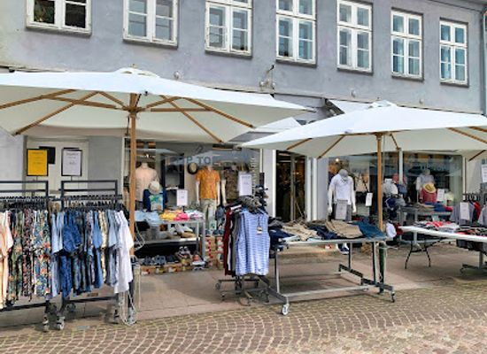 denmark/ribe/shop/tip-top-i-s