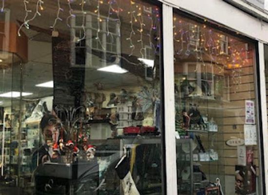 united-kingdom/nottinghamshire/shop/scarlet-gifts