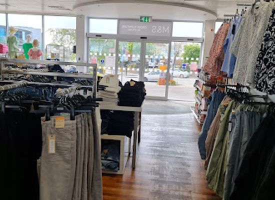 jersey/st-brelade-s-bay/shop/marks-spencer