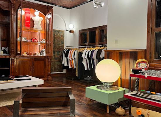 cambodia/siem-reap/charles-de-gaulle-boulevard/shop/the-cocoon-house-art-gallery-concept-store-skateshop-and-vintage-by-cocoon-limited