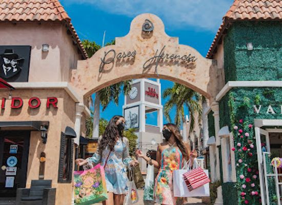 aruba/eagle-beach/shop/paseo-herencia-mall