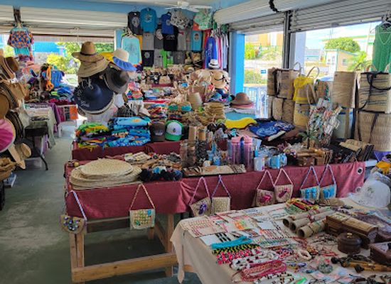 the-bahamas/inagua/shop/straw-market
