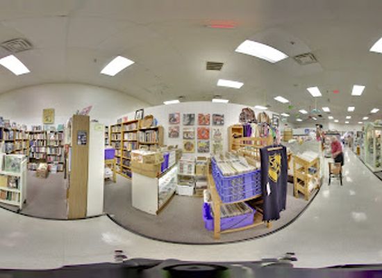 nevada/red-rock-canyon-national-conservation-area/shop/charleston-antique-mall