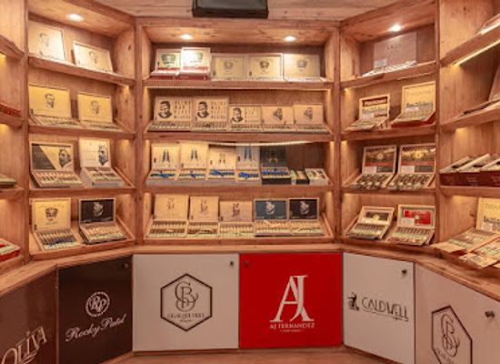 mozambique/inhaca-island/shop/cigar-boutique