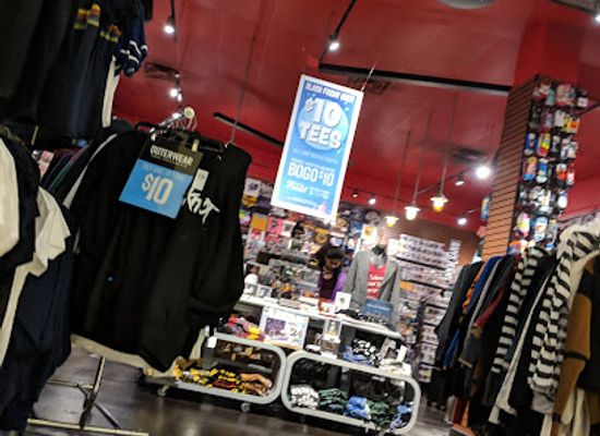 pennsylvania/susquehanna-valley/shop/hot-topic